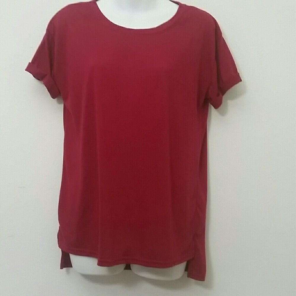 Tshirt top short sleeve crew stretch red maroon Normcore